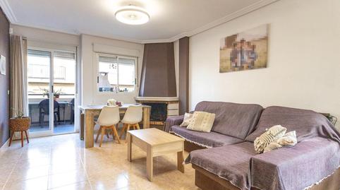 Foto 4 de Casa adosada en venda a C. Camilo José Cela, Catral, Alicante