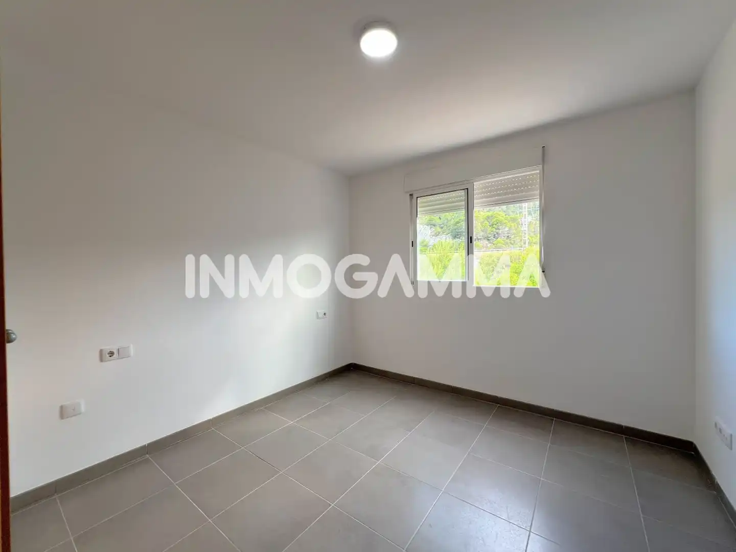 Apartments for rent in Favara  with Storage room