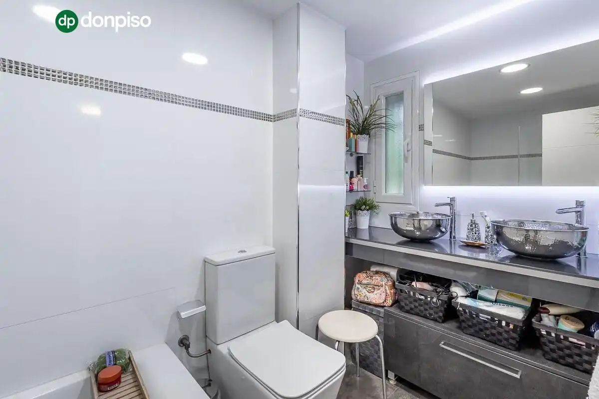 Baño de Piso en venta en Genil