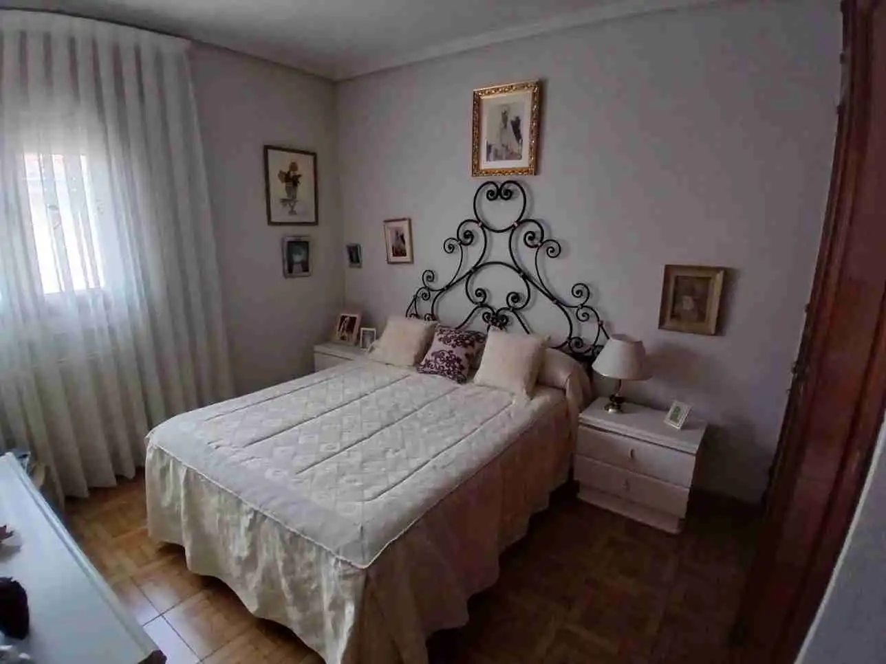 Dormitori de Casa o xalet en venda en Segovia amb Calefacció, Jardí privat i Terrassa