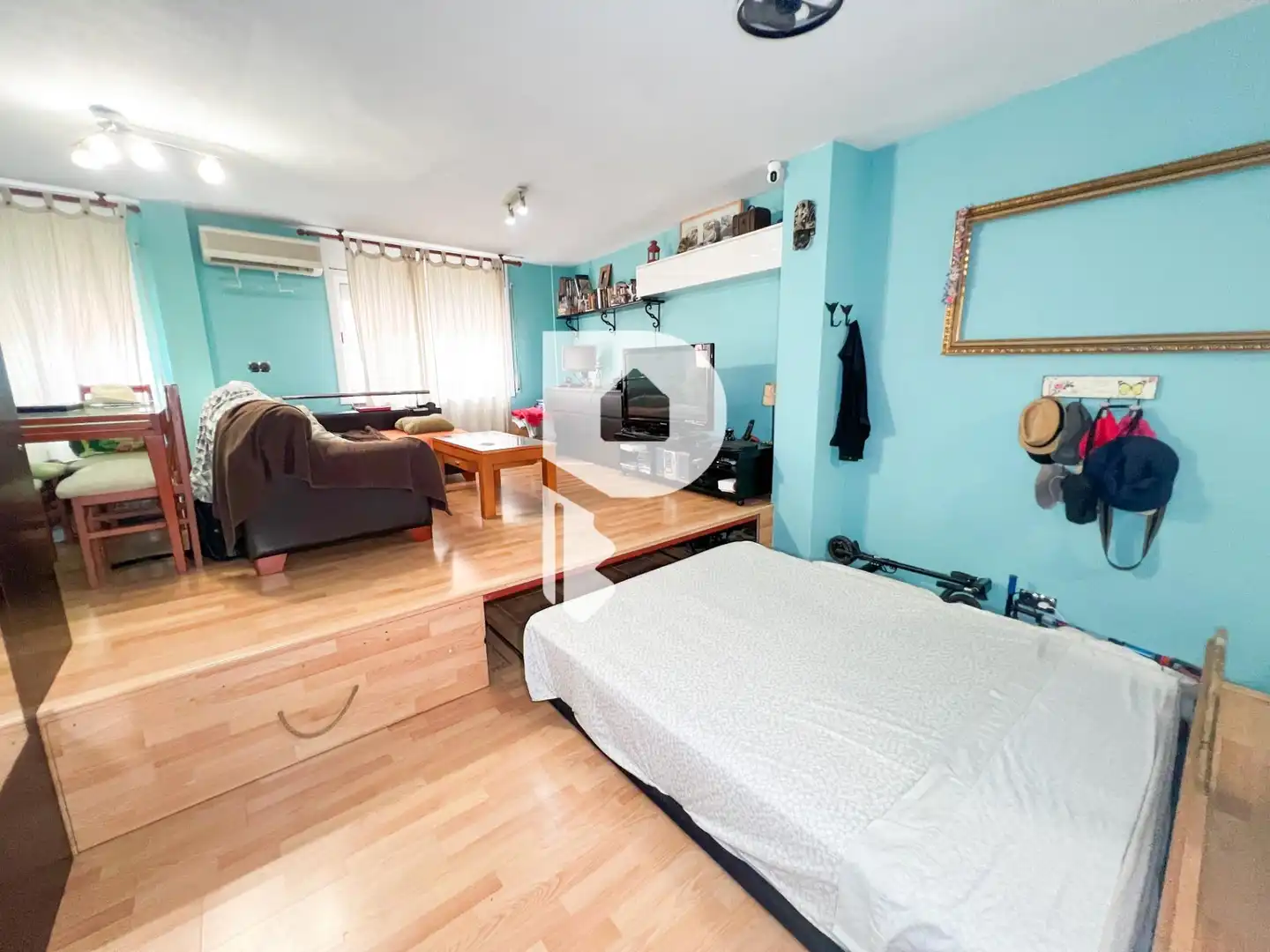Habitación de Planta baja en venta en Vallirana con Aire acondicionado, Calefacción y Parquet