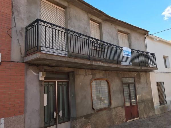Exterior view of House or chalet for sale in Alcolea de Calatrava