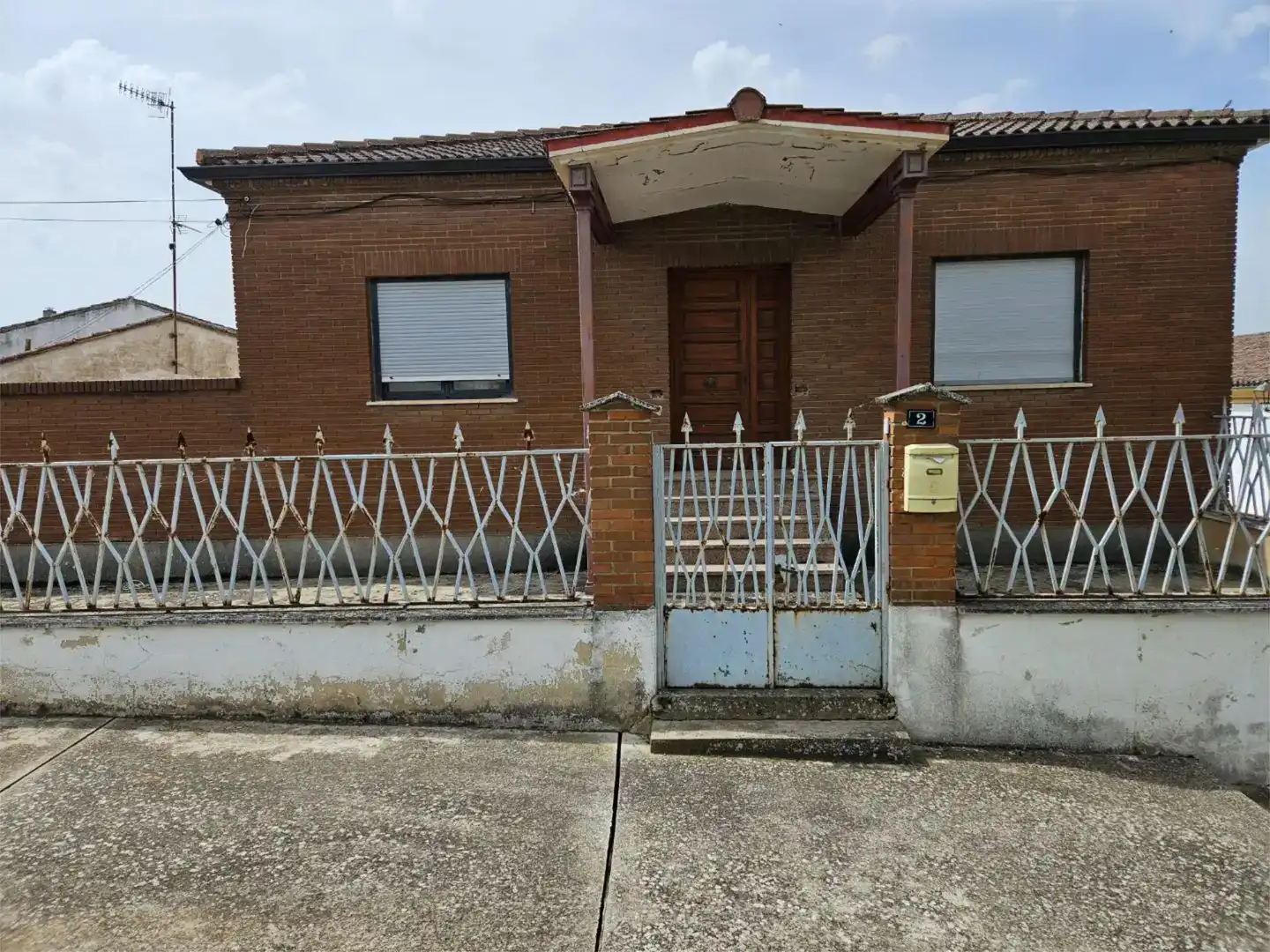 Vista exterior de Pis en venda en Herrera de Pisuerga amb Balcó