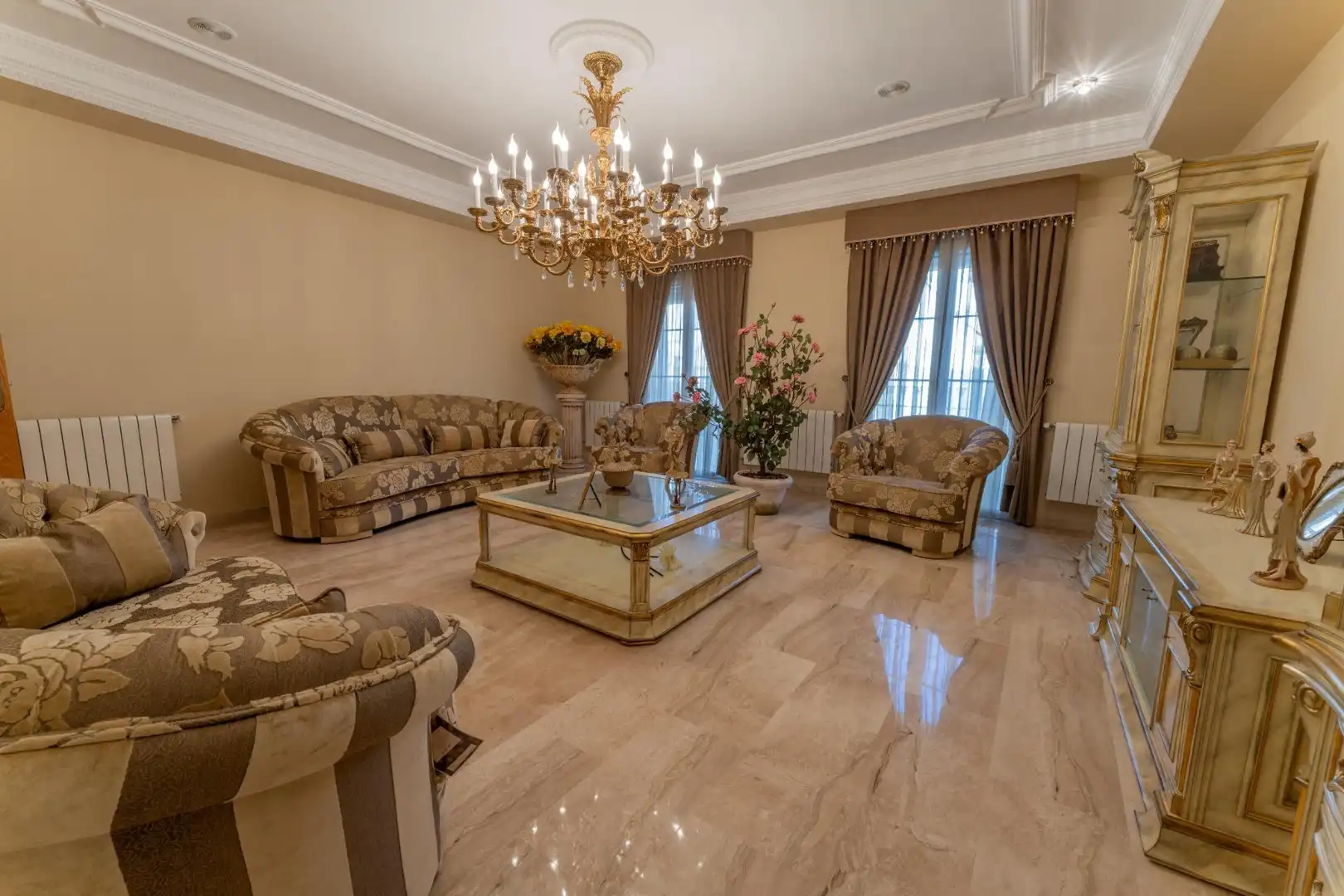Sala de estar de Casa o chalet en venta en Huesa con Aire acondicionado, Calefacción y Trastero