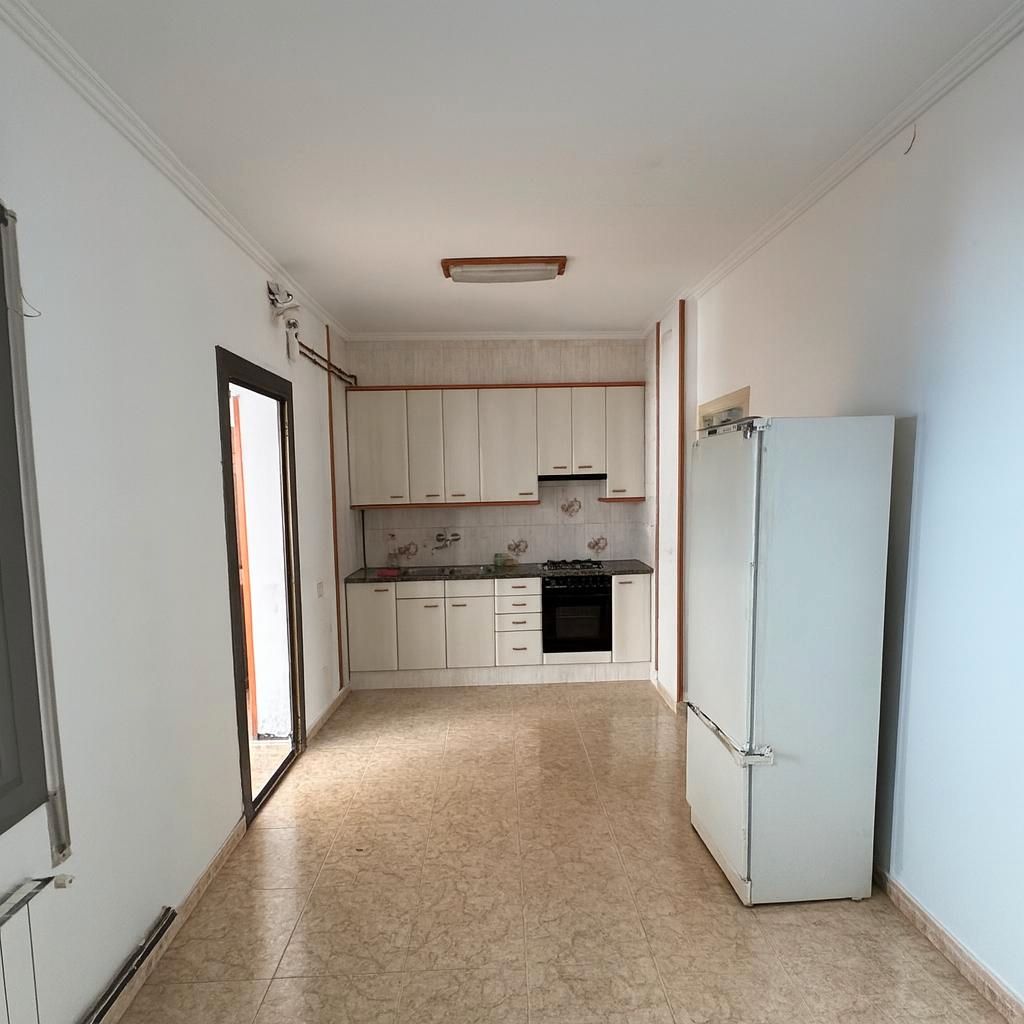 Cuina de Casa o xalet en venda en Olot amb Aire condicionat, Calefacció i Jardí privat