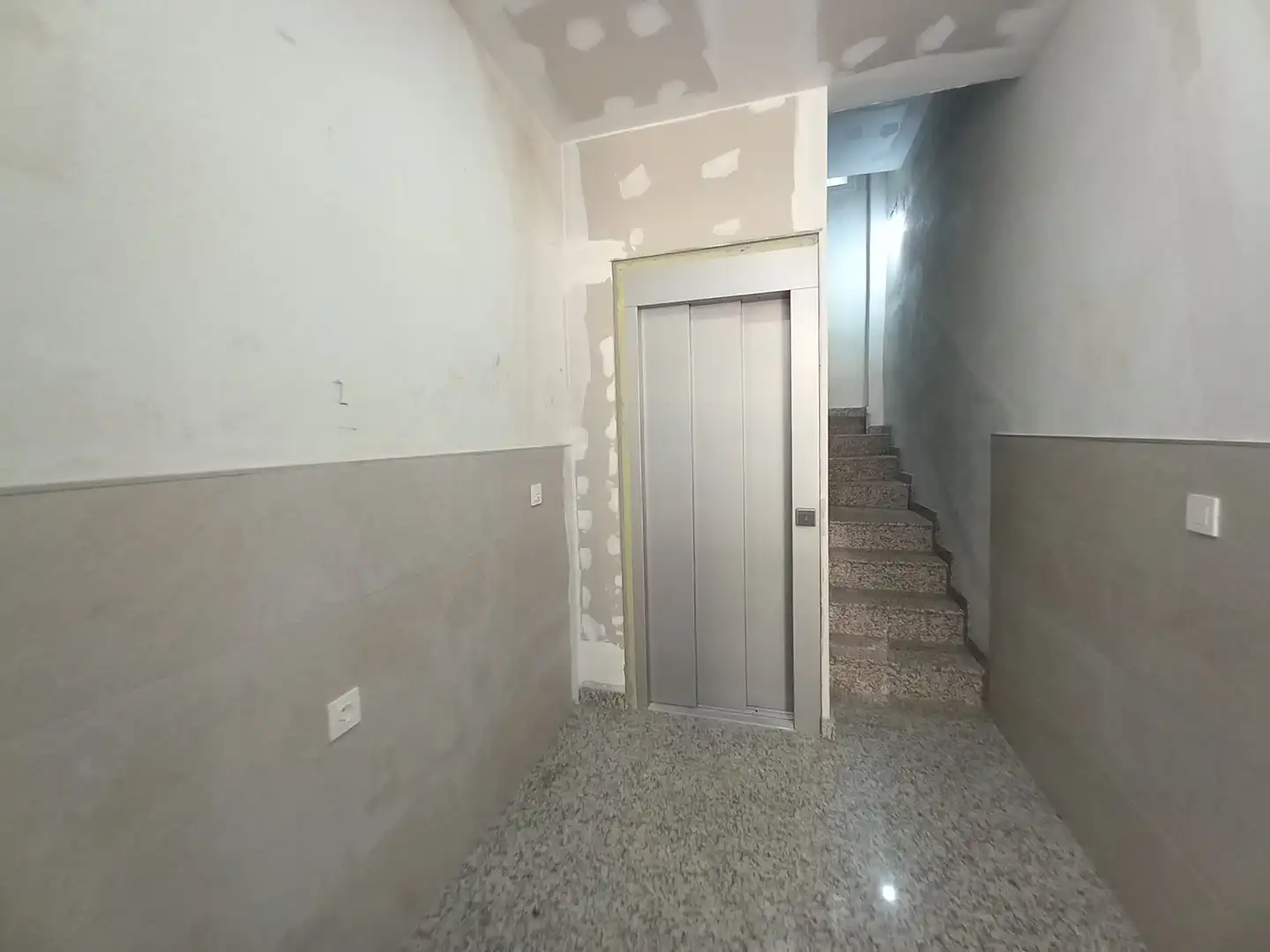 Wohnung zum Verkauf in Martos mit Terrasse, Möbliert und Balkon
