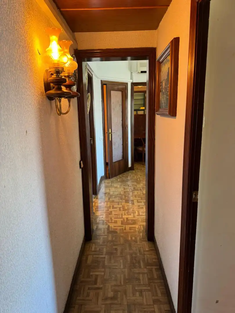Flat for sale in Barcelona  with Parquet flooring