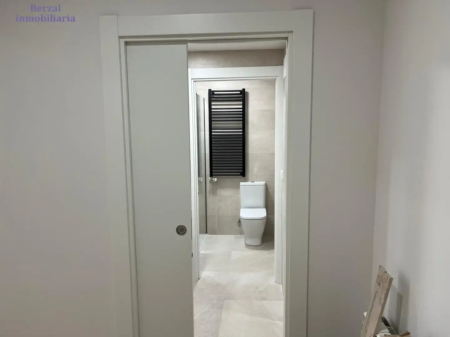 Baño de Piso en venta en  Logroño con Calefacción y Trastero