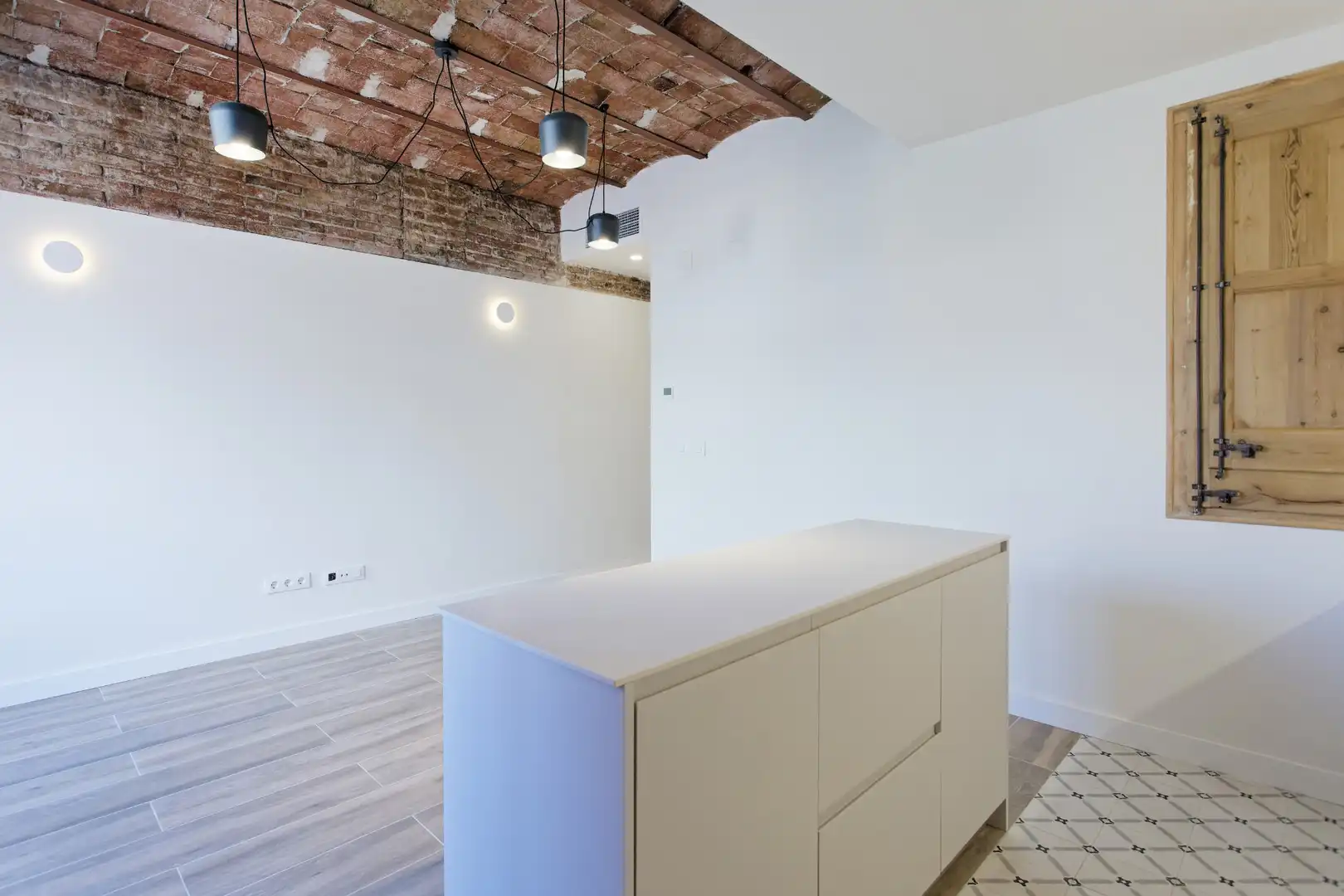 Kitchen of Flat for sale in Barcelona  with Air Conditioner, Heating and Oven