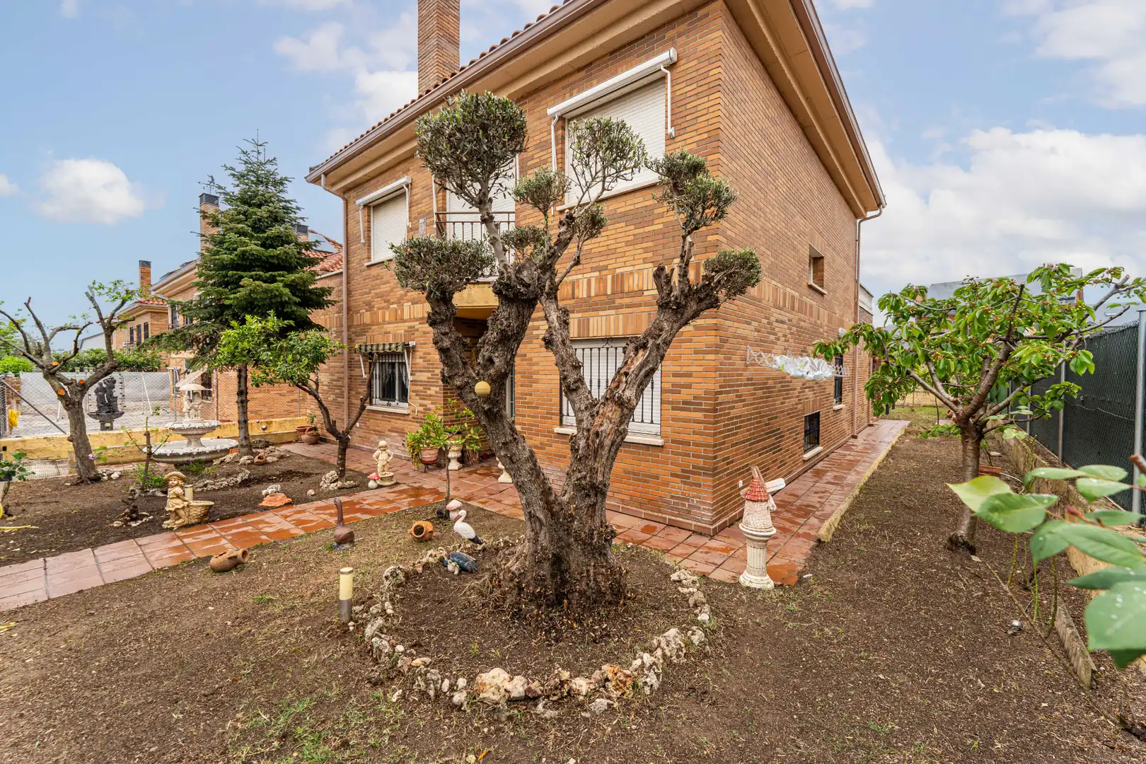 Jardí de Casa o xalet en venda en Serranillos del Valle amb Aire condicionat, Calefacció i Jardí privat