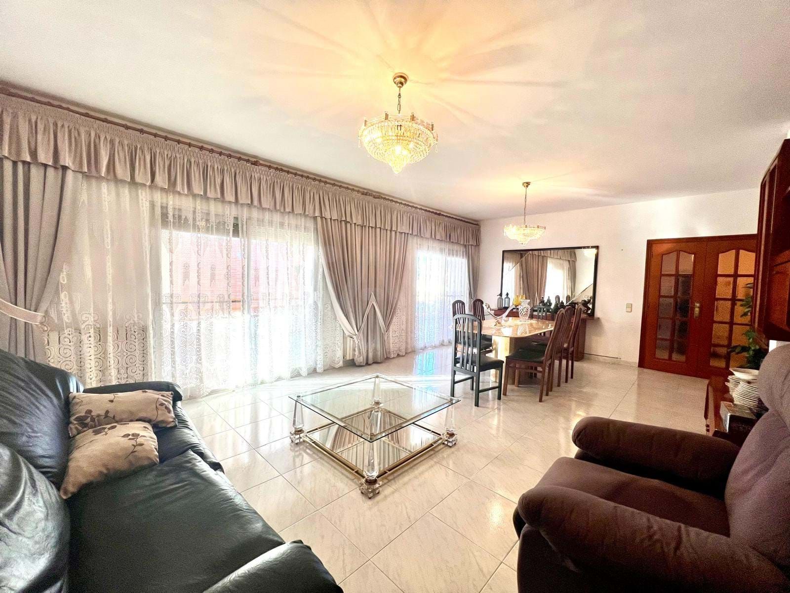 Wohnzimmer von Dachboden zum verkauf in Deltebre mit Klimaanlage, Heizung und Terrasse