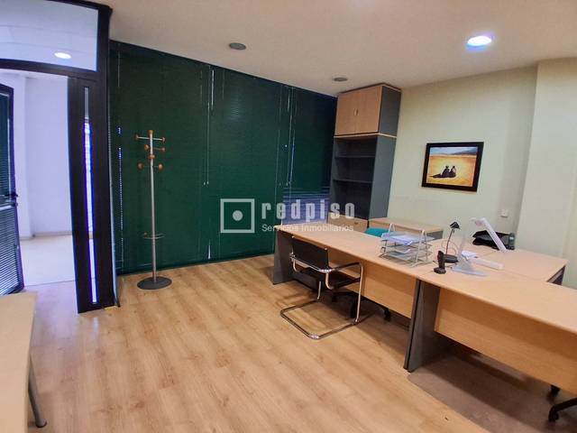 Local comercial en Alquiler en de Ramón Gómez de la Serna en Peñagrande