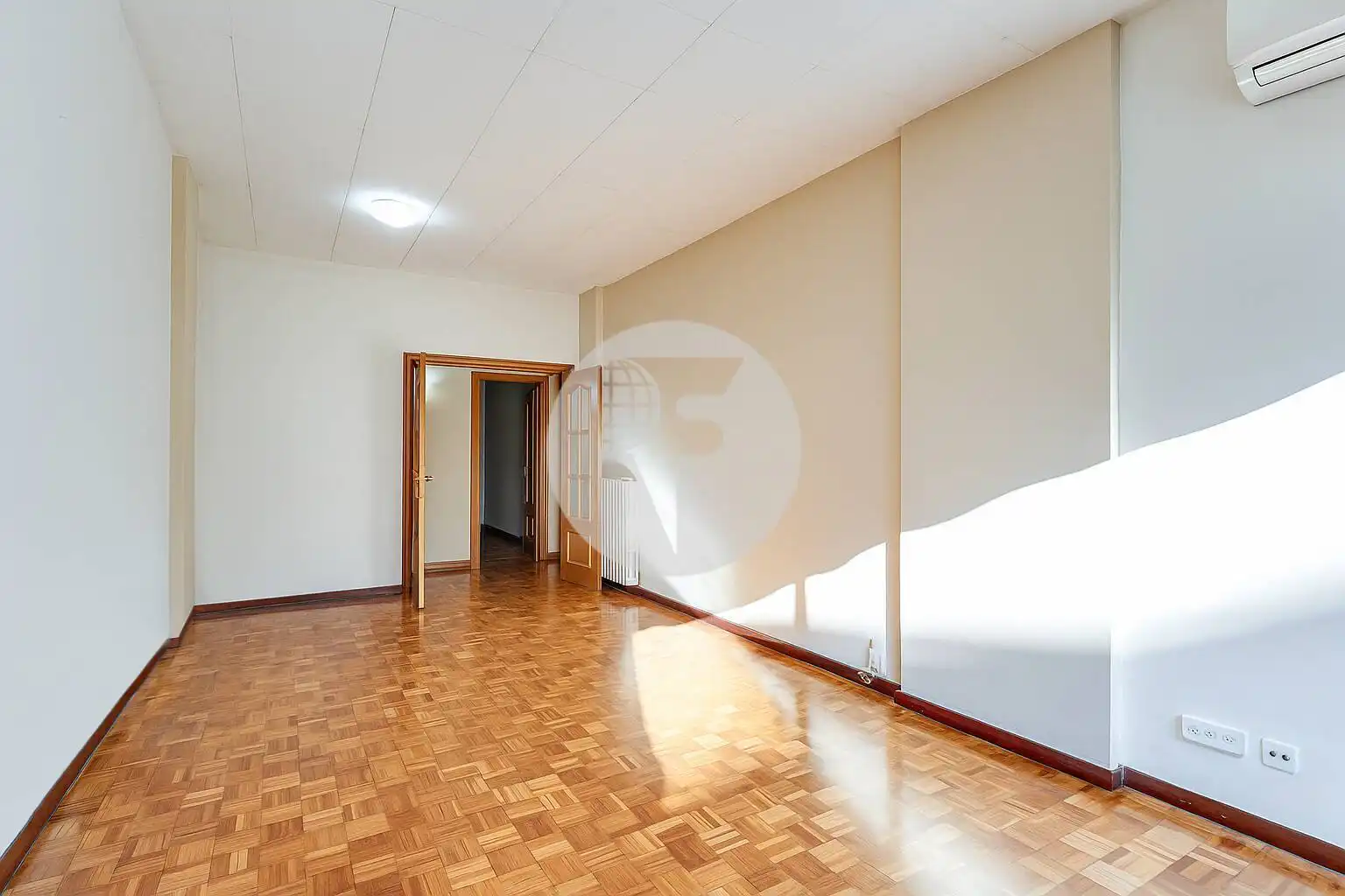 Piso en venta en Barcelona con Aire acondicionado, Calefacción y Terraza