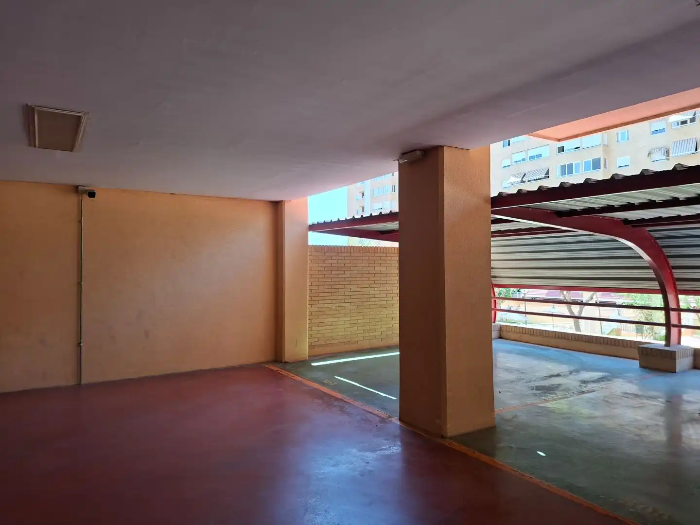 Parkplatz von Garage zur Miete in Alicante / Alacant