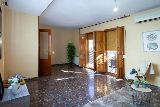 Piso en Venta en  HORNO PUERTA DE GRANADA en San Felipe - El Almendral - La Merced