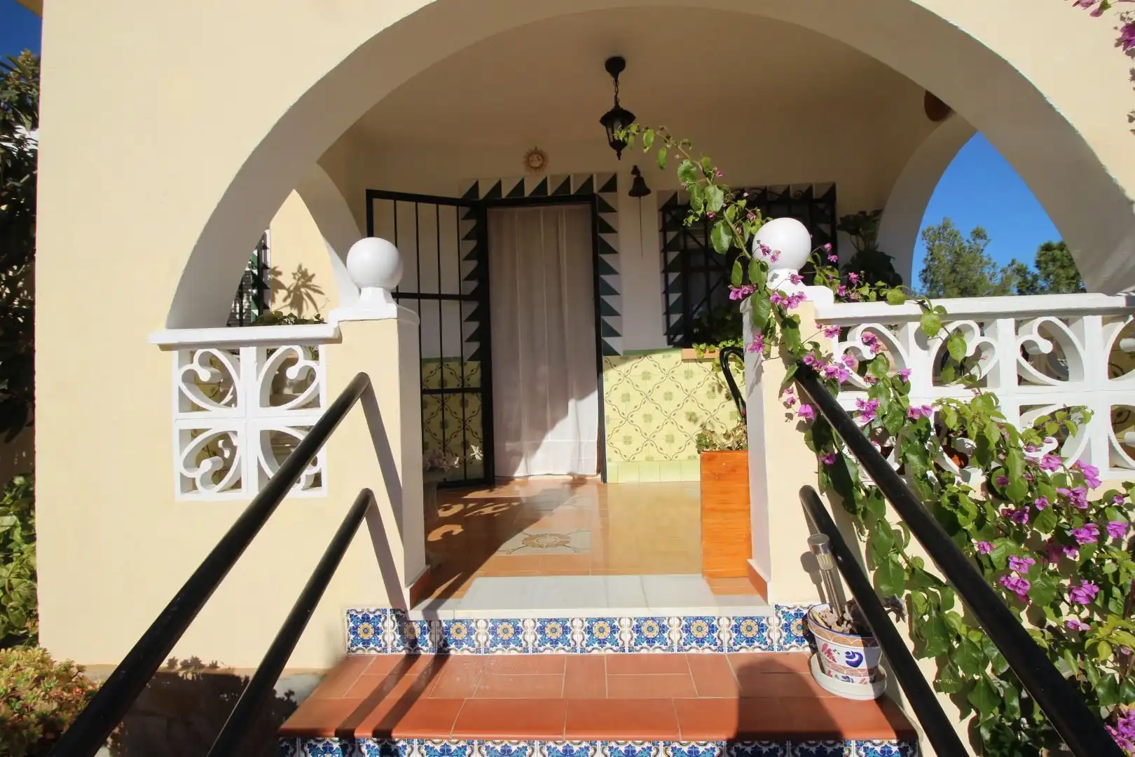 Casa o xalet en venda en Chiva amb Jardí privat, Terrassa i Traster