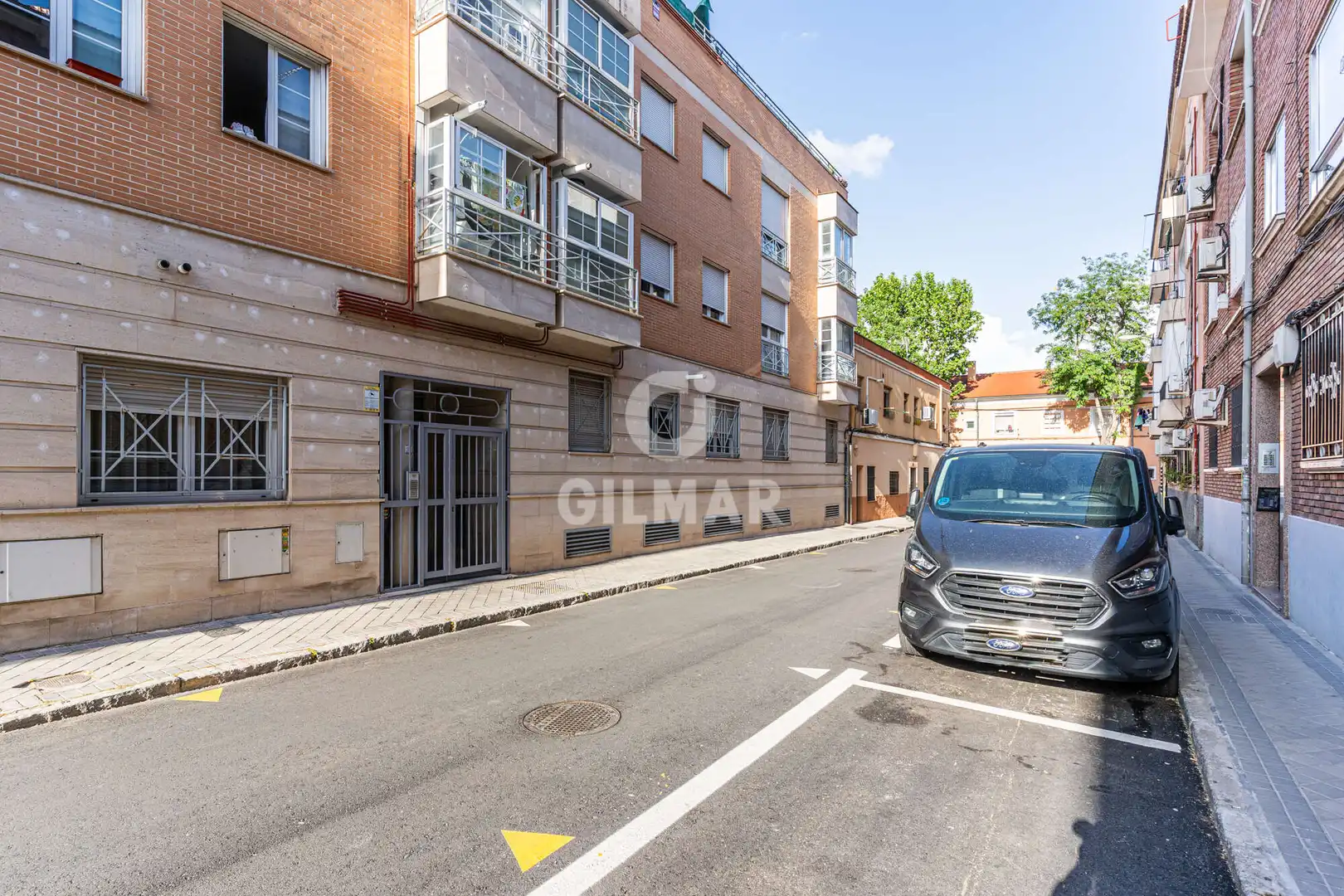 Vista exterior de Piso en venta en Madrid con Calefacción