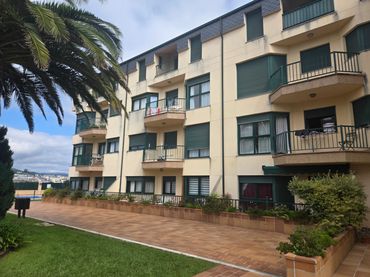 Wohnung mit Balkon zum Verkauf in Camiño Viladaide-Cruce Anguie 18