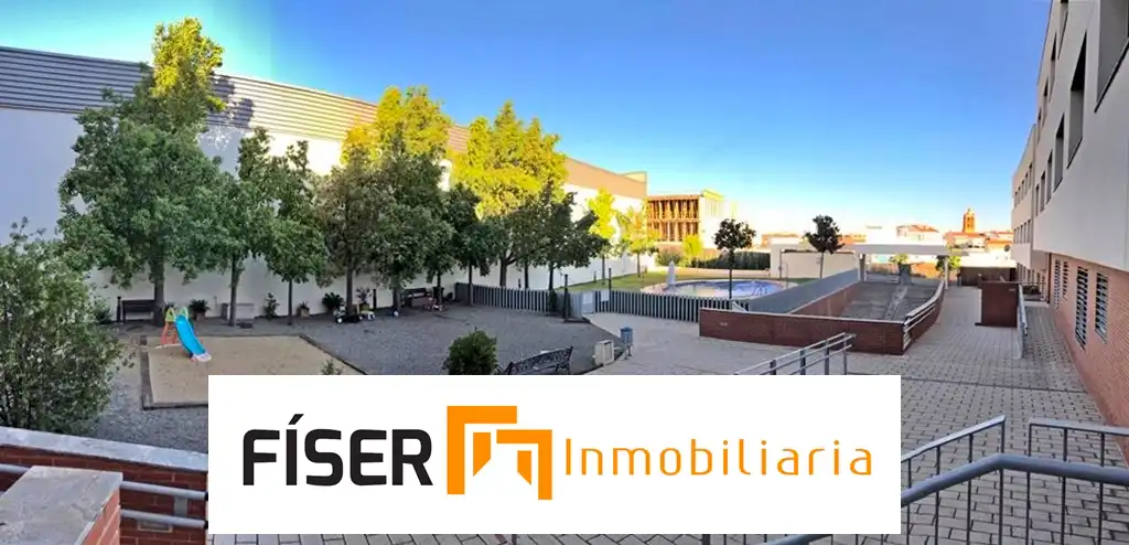 Vista exterior de Piso en venta en Zafra con Aire acondicionado, Calefacción y Terraza