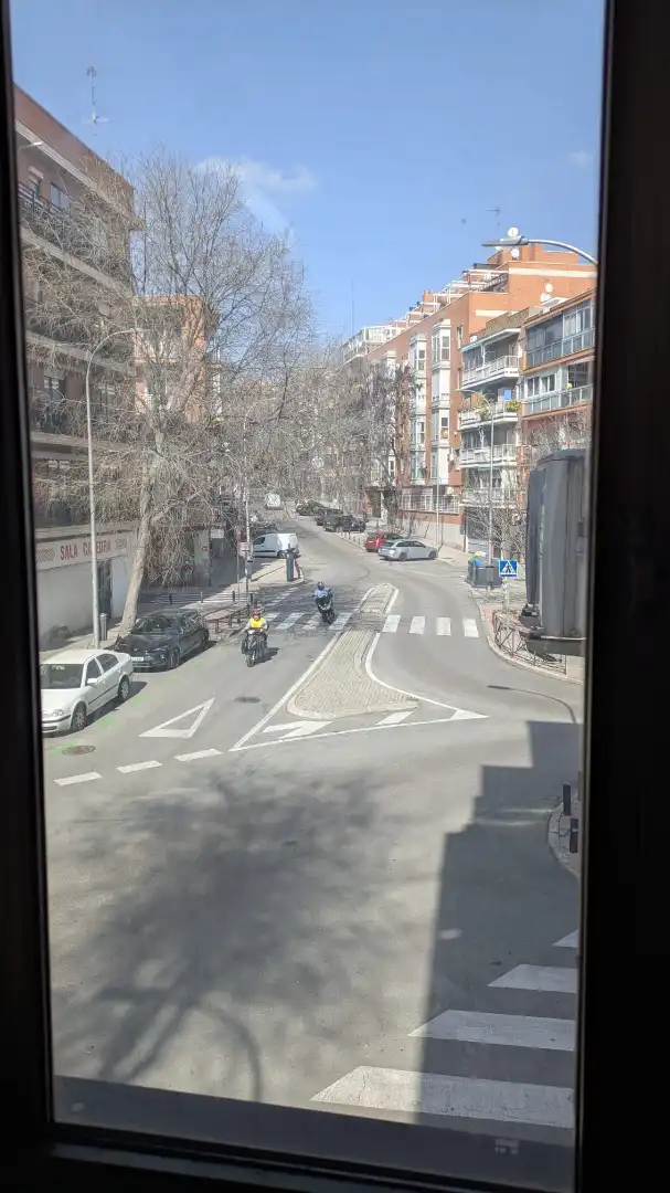 Vista exterior de Piso en venta en Madrid con Calefacción y Terraza