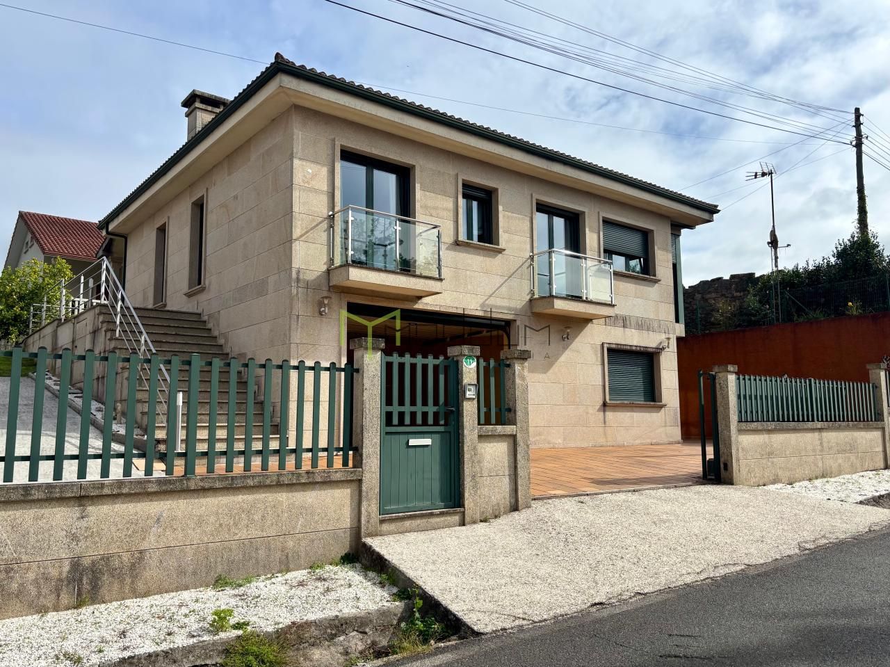 Vista exterior de Casa o chalet en venta en Ames con Calefacción, Terraza y Balcón