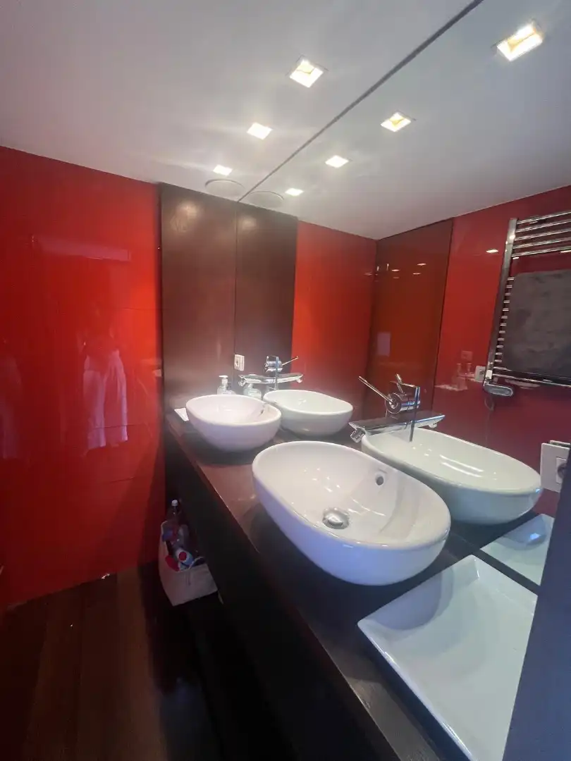 Baño de Ático de alquiler en Barcelona con Aire acondicionado, Calefacción y Terraza