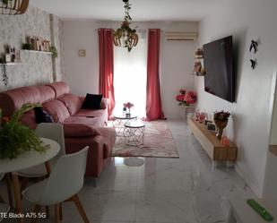 Living room of Flat for sale in La Línea de la Concepción  with Air Conditioner and Furnished