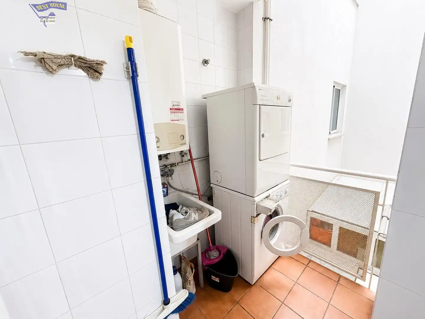 Cocina de Piso en venta en Terrassa con Calefacción y Balcón