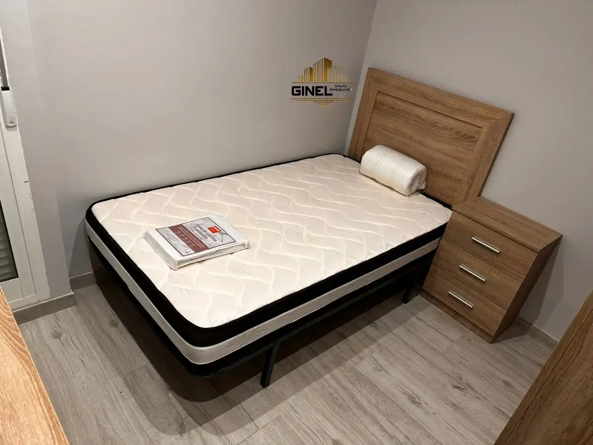 Bedroom of Flat for rent in Jaén  with Air Conditioner and Heating