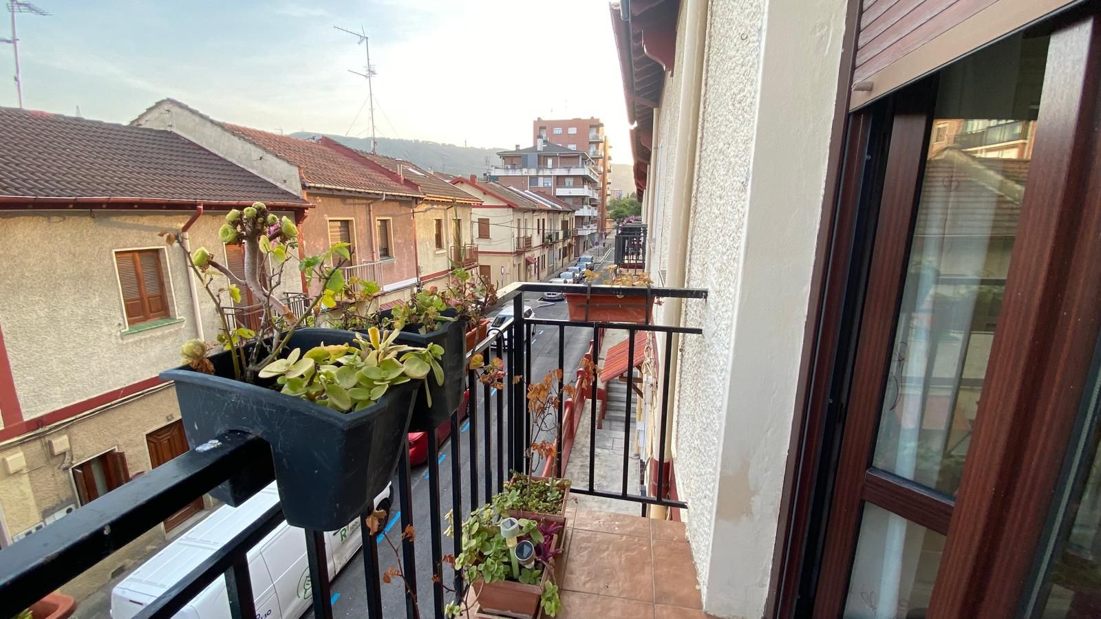 Terrassa de Casa adosada en venda en Barakaldo  amb Terrassa i Balcó