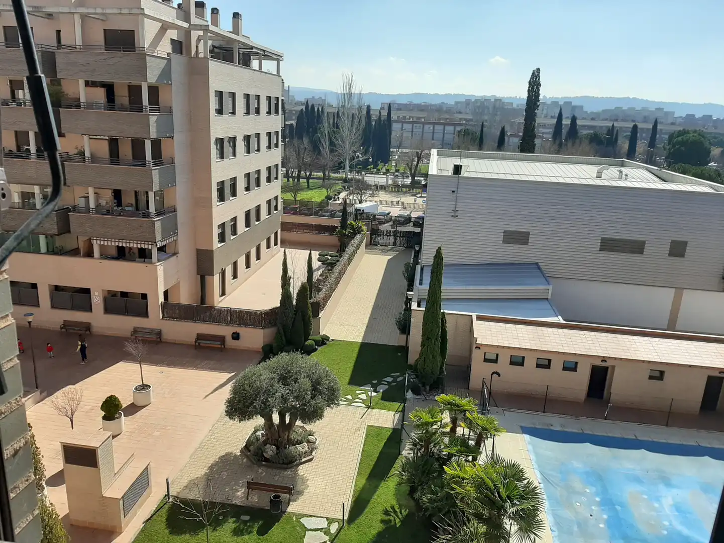 Vista exterior de Piso de alquiler en Alcalá de Henares con Aire acondicionado, Calefacción y Jardín privado