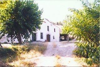 Vista exterior de Finca rústica en venda en Sant Iscle de Vallalta amb Traster