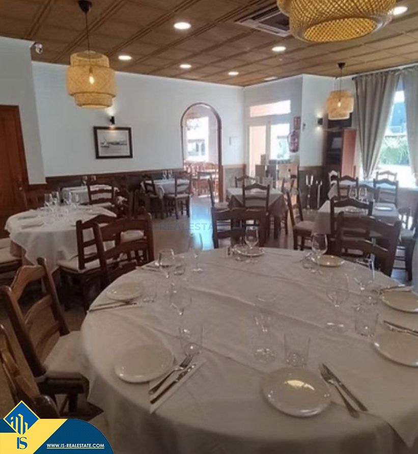 Premises for sale in Torrevieja  with Terrace and Furnished