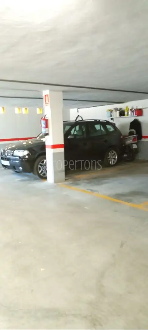 Parking of Houses for sale in Miranda de Ebro