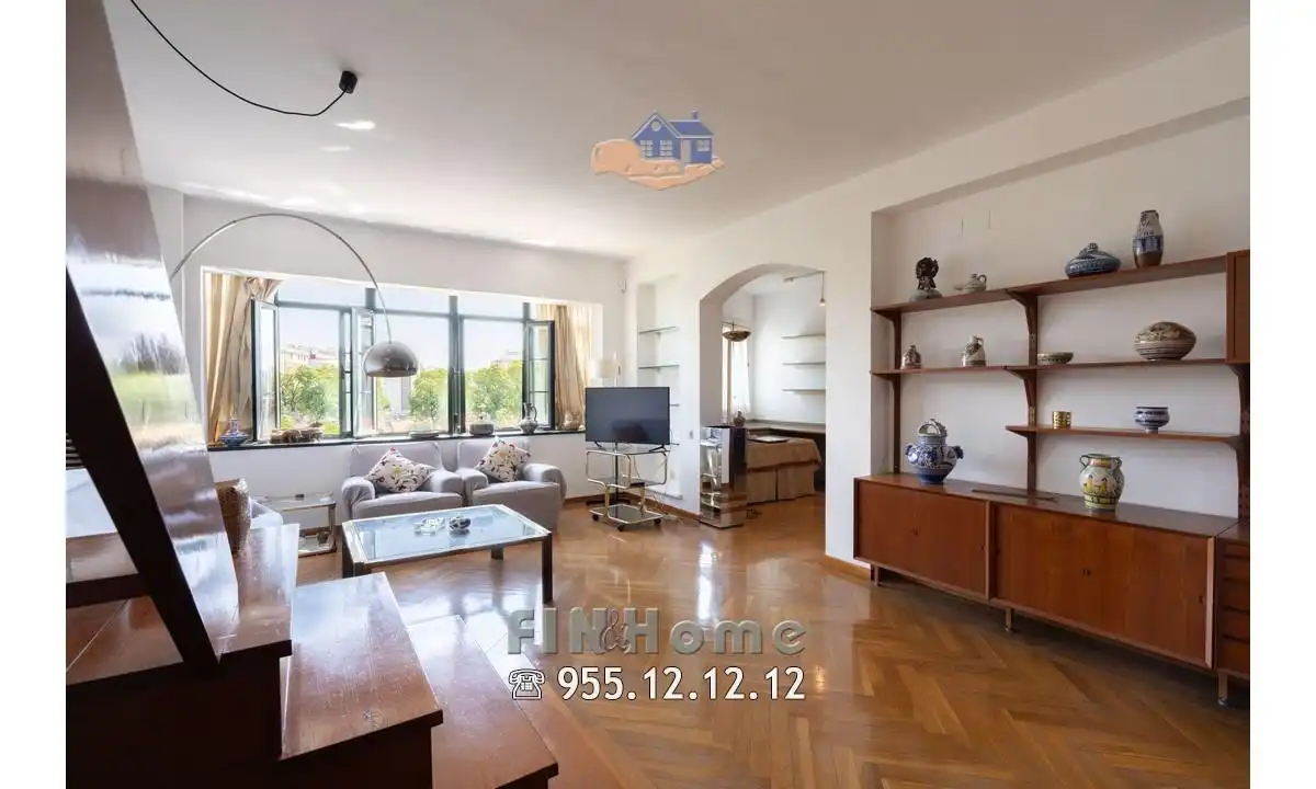 Sala de estar de Ático de alquiler en Sevilla con Aire acondicionado, Calefacción y Jardín privado