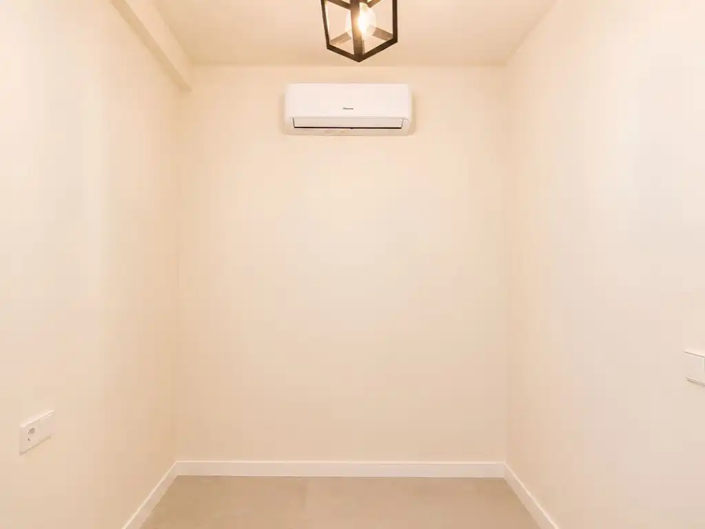 Flat for sale in Fuengirola  with Air Conditioner, Terrace and Swimming Pool