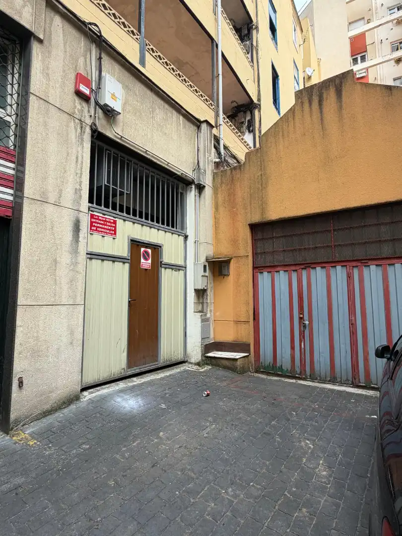 Local comercial en venda a Pasaje Cervantes 6, imagen 3