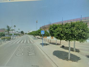 Local comercial en venda a La Algaba