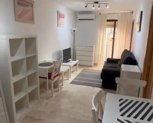 Living room of Apartment to rent in  Granada Capital  with Air Conditioner, Furnished and Washing machine