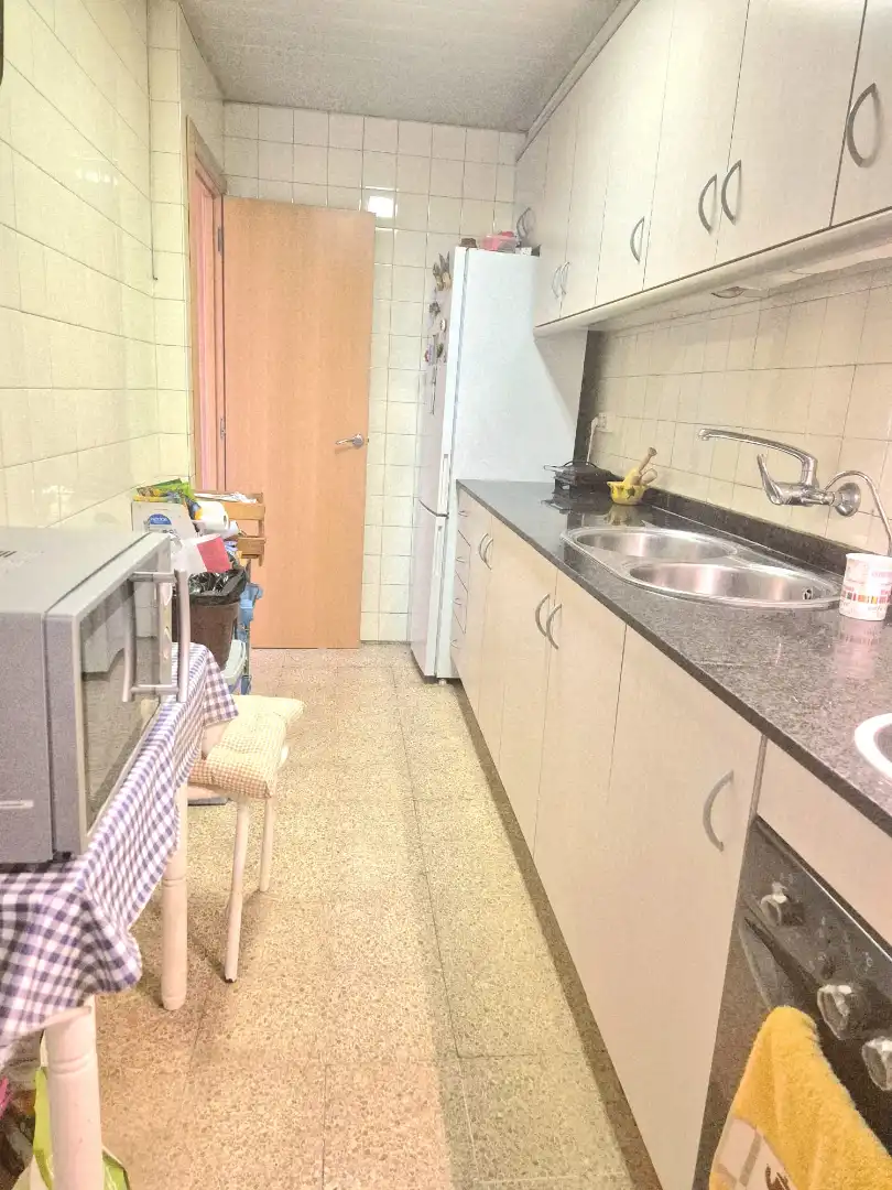 Kitchen of Flat for sale in Terrassa  with Heating, Furnished and Balcony