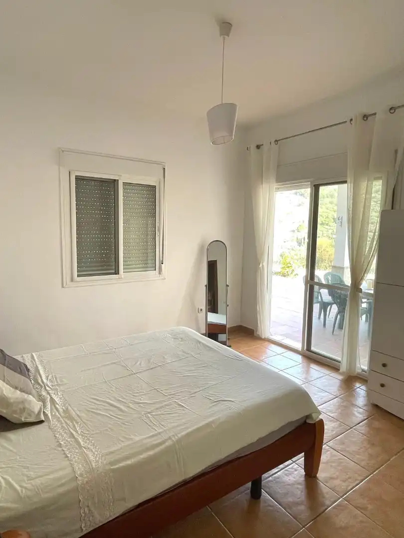 Dormitori de Casa o xalet en venda en Torrox amb Jardí privat, Piscina i Moblat