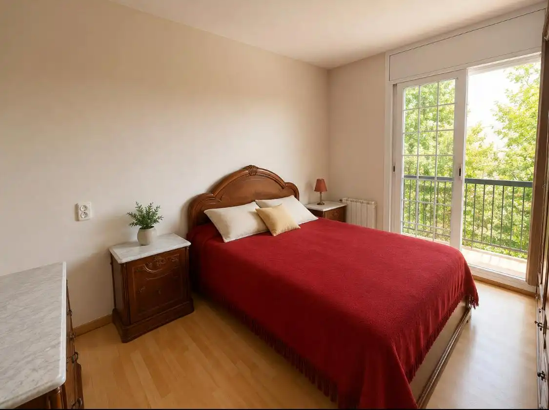Habitación de Casa o chalet en venta en Badalona con Aire acondicionado, Jardín privado y Terraza