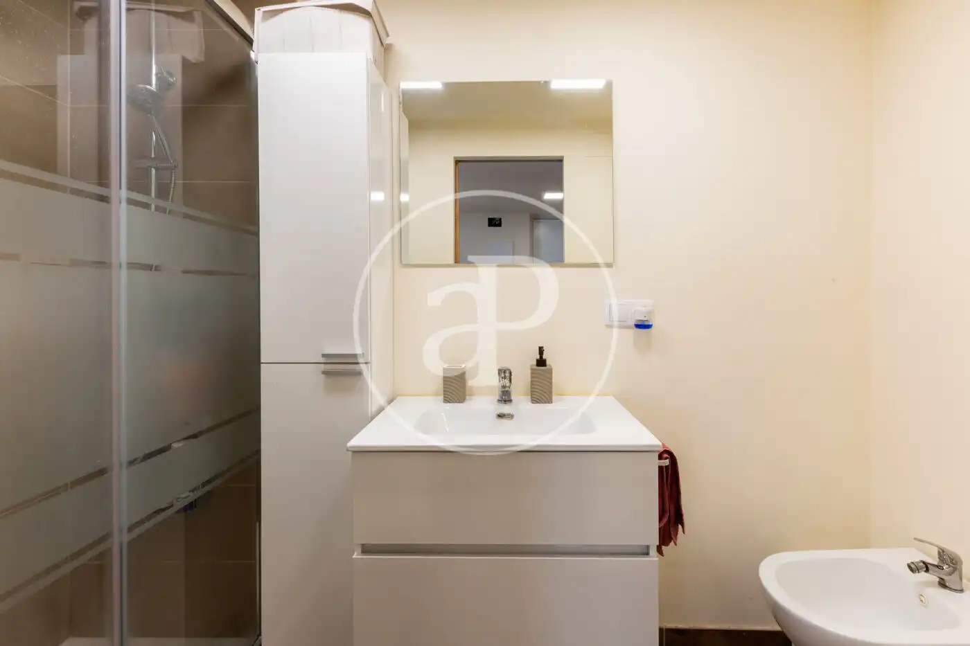 Baño de Casa o chalet en venta en La Pobla de Vallbona con Aire acondicionado, Jardín privado y Terraza