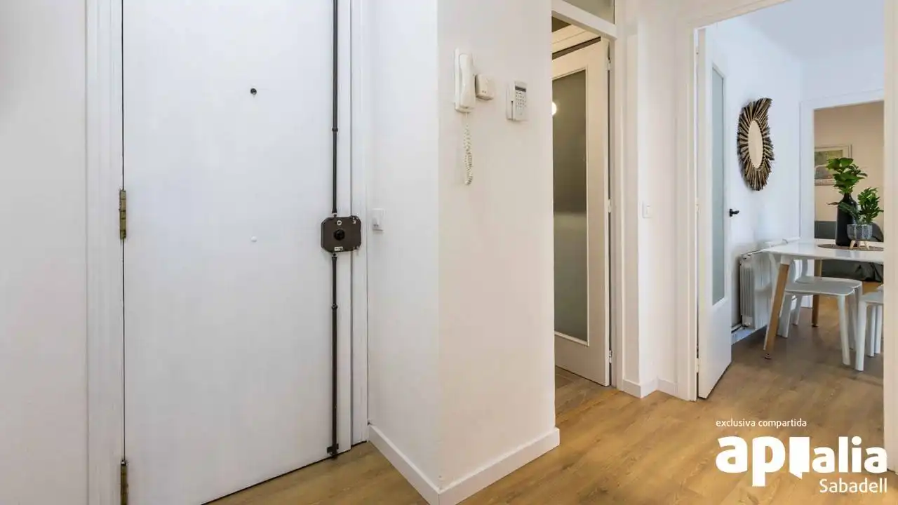Piso en venta en Sabadell con Calefacción y Parquet