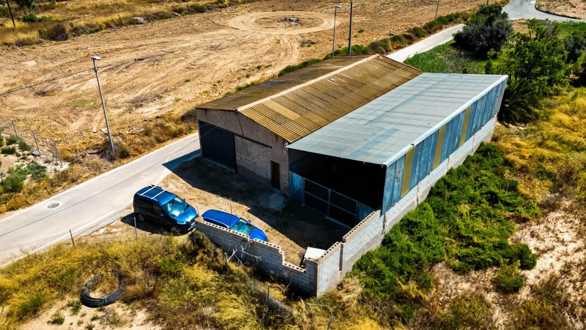 Vista exterior de Nave industrial en venta en Murcia