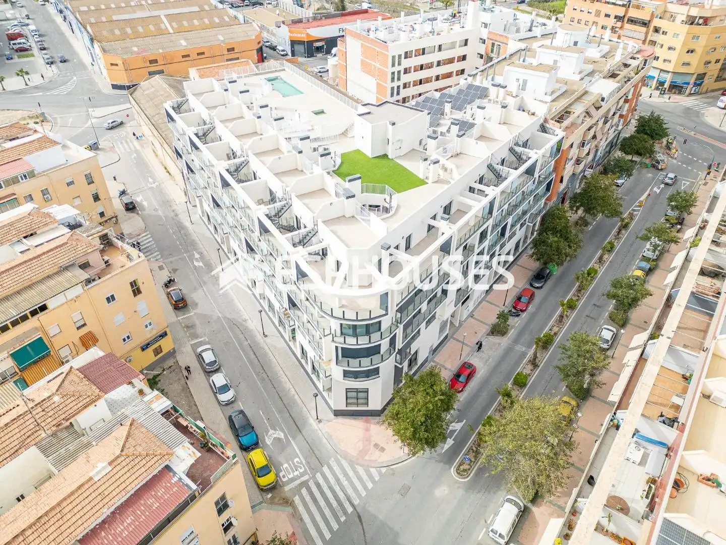 Vista exterior de Piso en venta en Alicante / Alacant con Trastero, Balcón y Piscina comunitaria