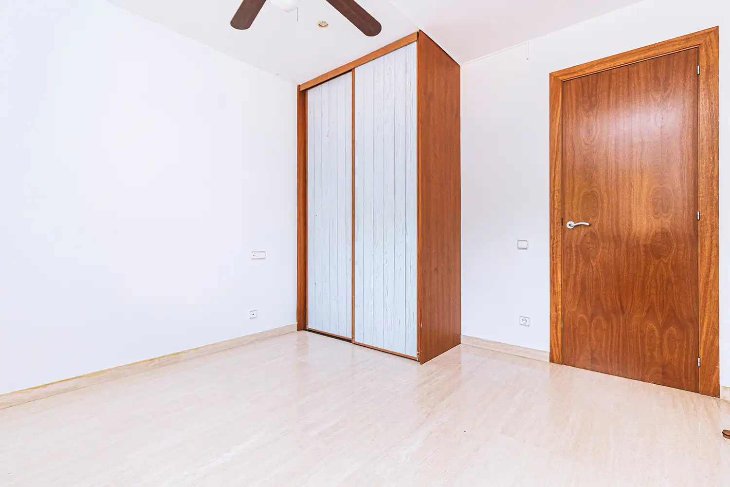 Dormitori de Casa adosada en venda en Sant Pol de Mar amb Calefacció, Jardí privat i Terrassa