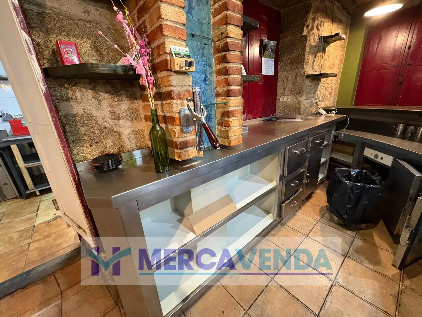 Cocina de Local de alquiler en Covelo con Terraza y Amueblado