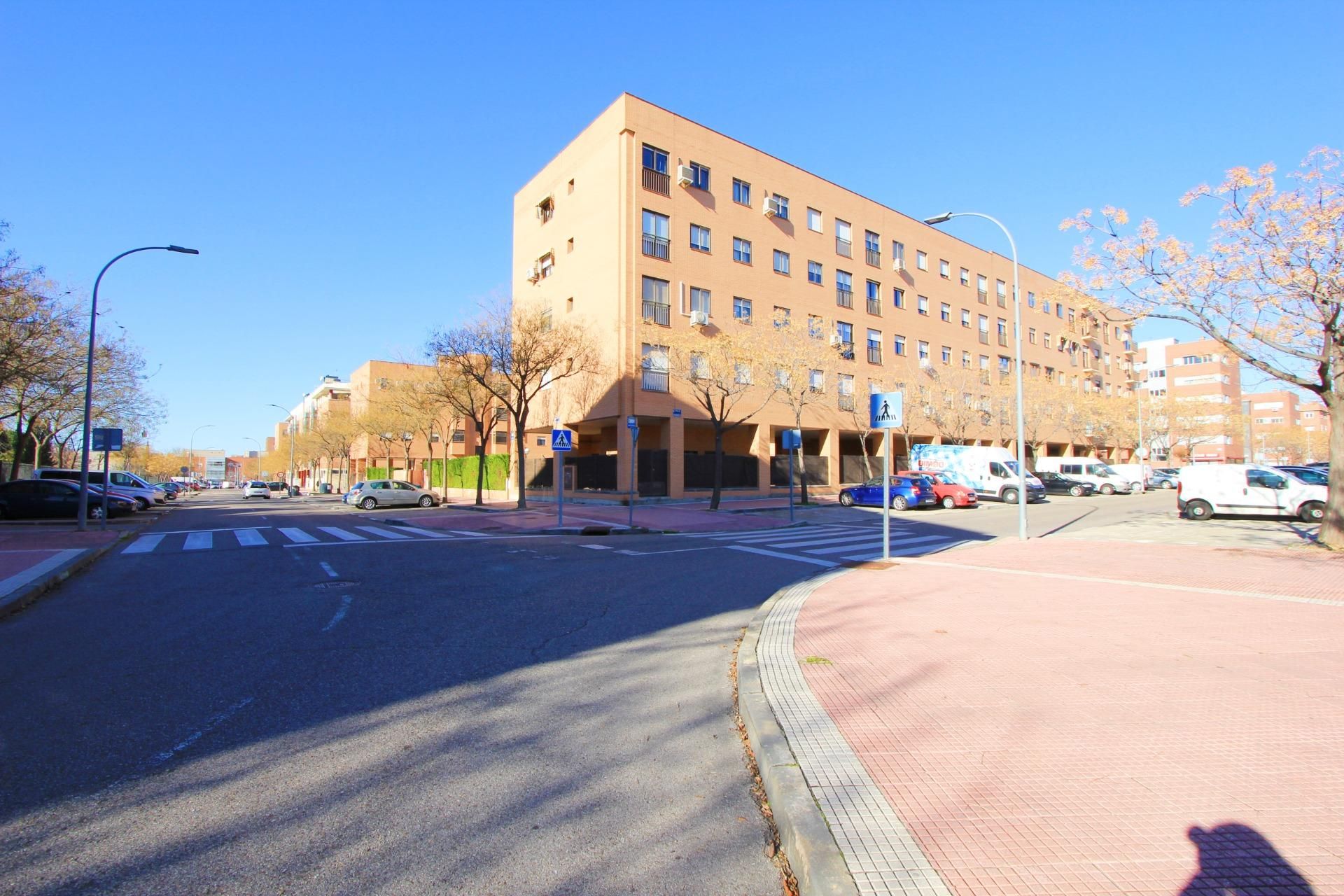 Exterior view of Study to rent in Torrejón de Ardoz  with Air Conditioner, Heating and Private garden