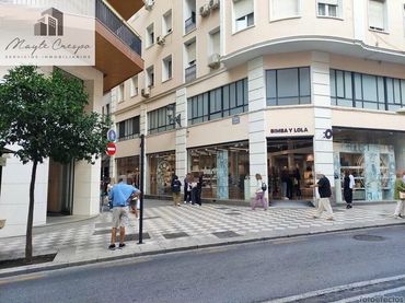 Local comercial en venda a Calle PUENTEZUELAS 8